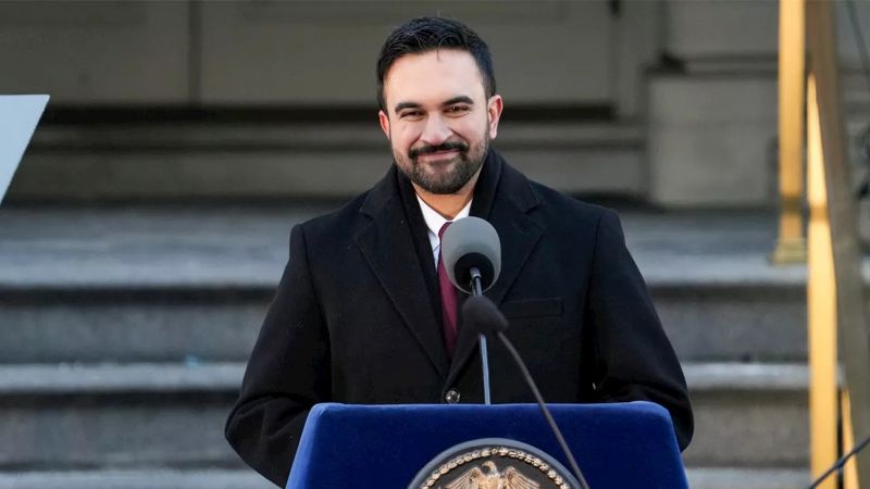 Zohran Mamdani, wali kota baru New York, mencatat sejarah sebagai pemimpin Muslim pertama di kota tersebut (Sumber: )