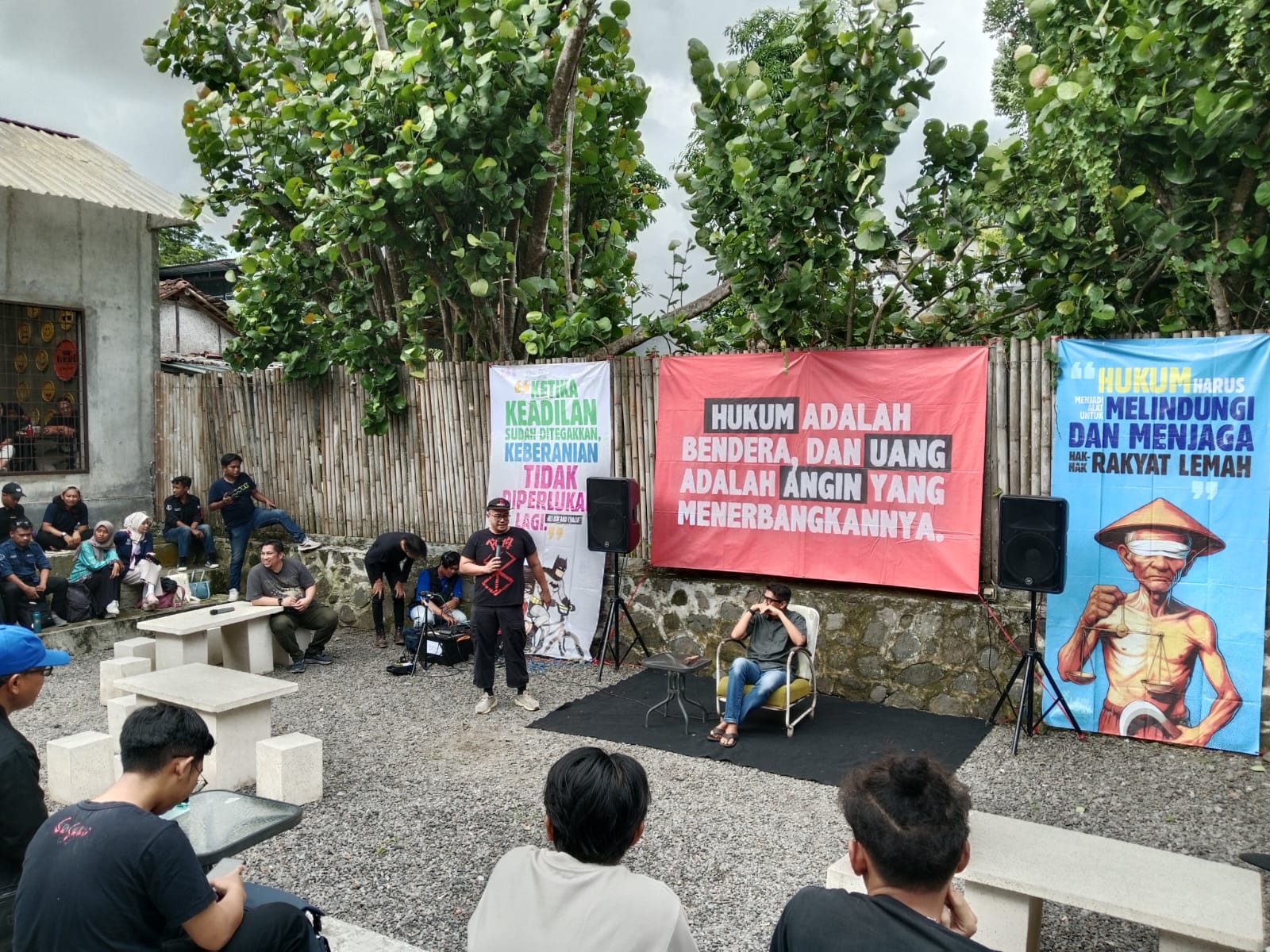 Roasting Zainal Arifin Mochtar, Bukan Guru Besar Biasa