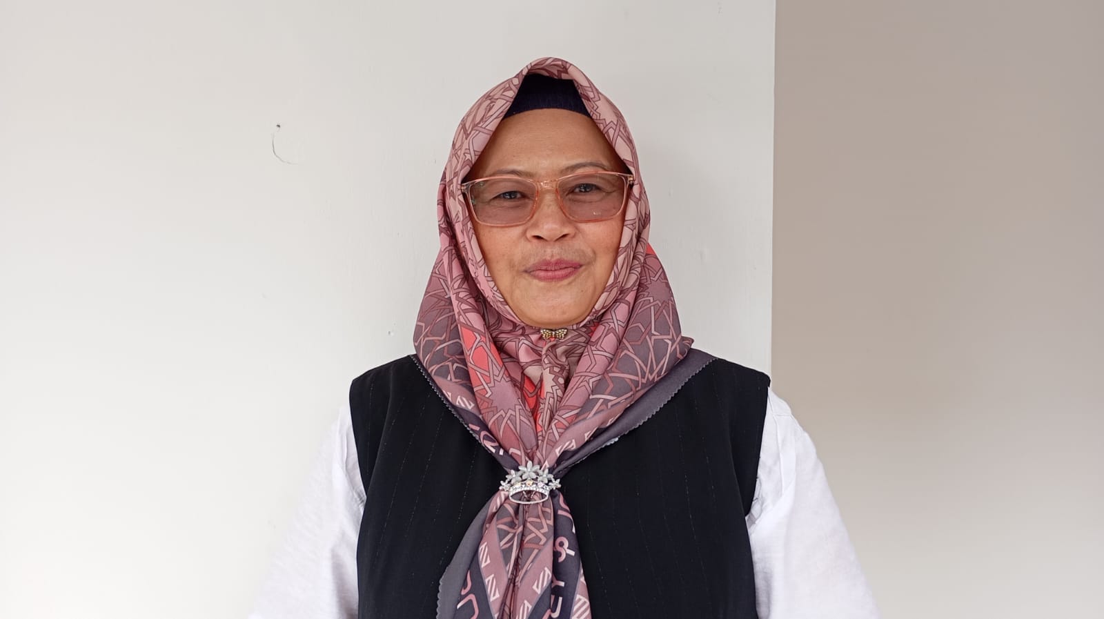 Kepala SMPN 5 Jogja Siti Arina Budiastuti saat ditemui di Hotel Tasneem, Rabu (14/1/2026).&nbsp;