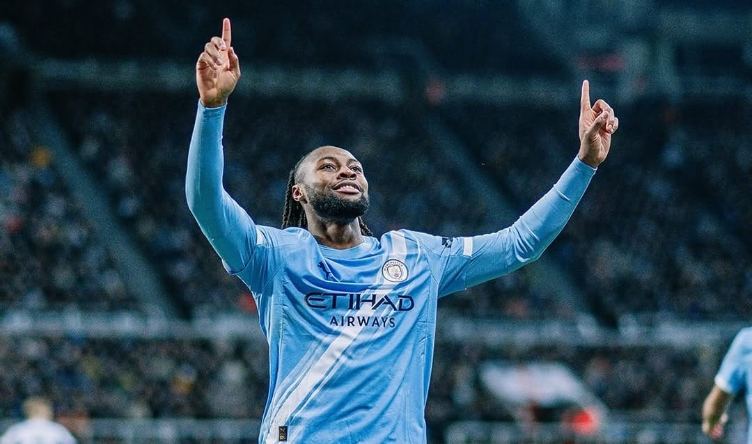 Selebrasi Antoine Semenyo setelah mencetak gol pembuka dalam kemenangan Manchester City atas Newcastle United