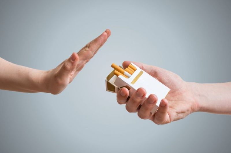 Tips kurangi dan berhenti merokok secara perlahan-lahan.