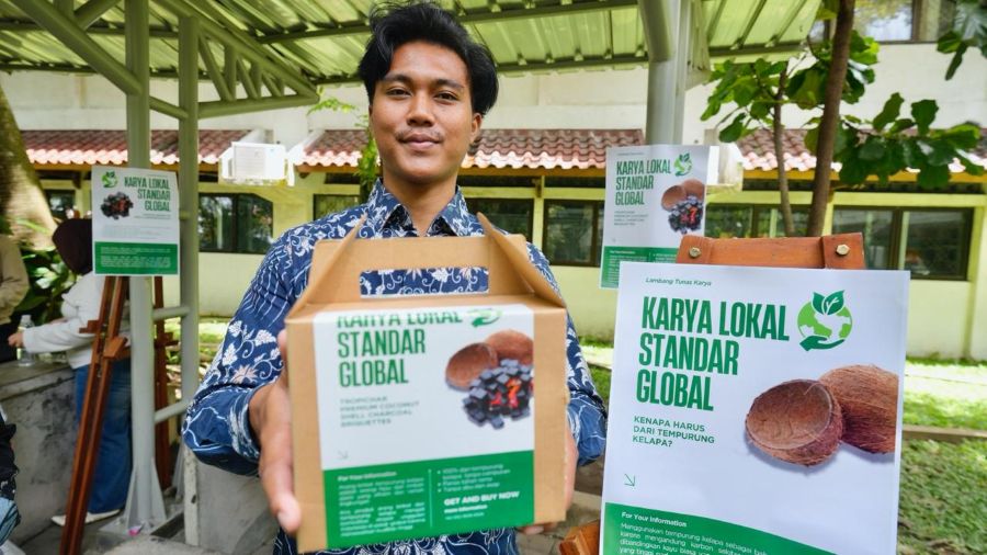 TEMBUS PASAR GLOBAL: Mahasiswa UMY berhasil membawa briket berbahan arang tempurung kelapa ke pasar internasional.