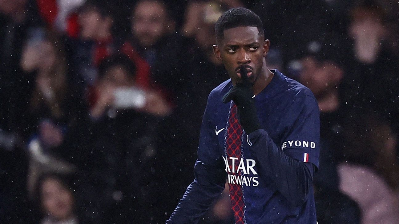 Selebrasi Ousmane Dembele setelah mencetak gol indah ke gawang Lille