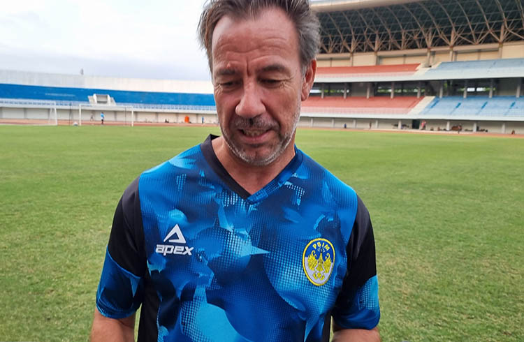 Pelatih PSIM Jogja Jean Paul van Gastel.