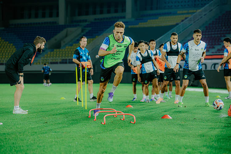 Pemain PSIM Jogja, Ze Valente