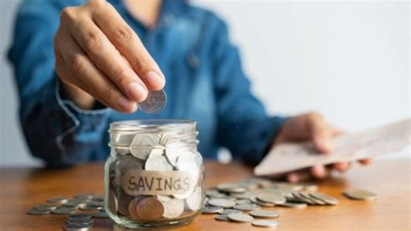 Tips hemat pengeluaran di tengah kehidupan yang serba mahal.