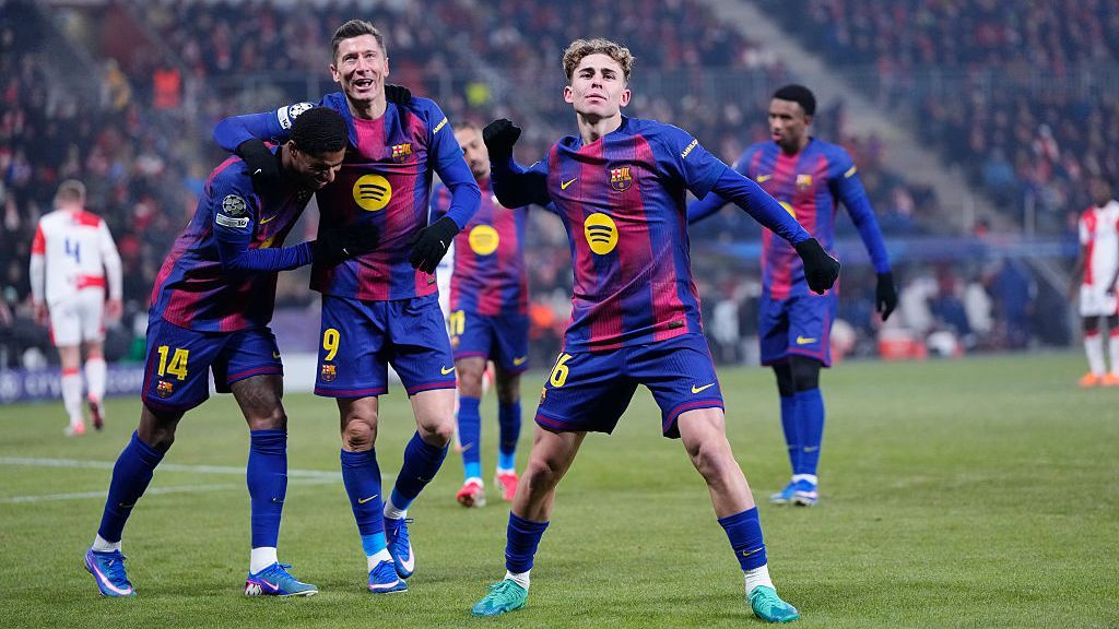 Selebrasi pemain Barcelona setelah mencetak gol dalam kemenangan atas Slavia Praha