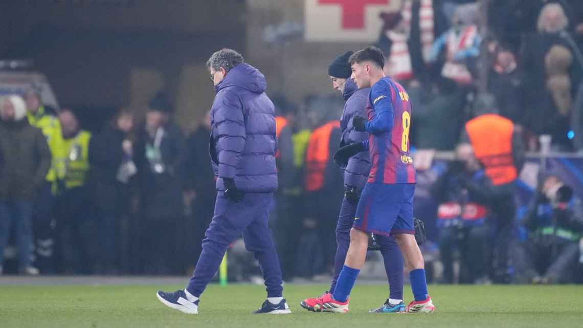 Pedri akan absen cukup lama memperkuat Barcelona karena cedera hamstring