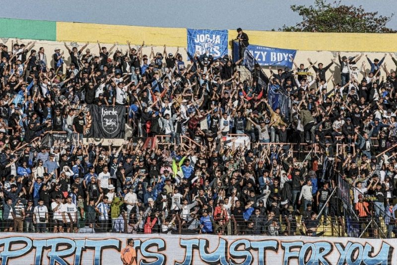 Foto suporter PSIM Jogja yang berada di Gate 9-10 Stadion Sultan Agung Bantul.&nbsp;