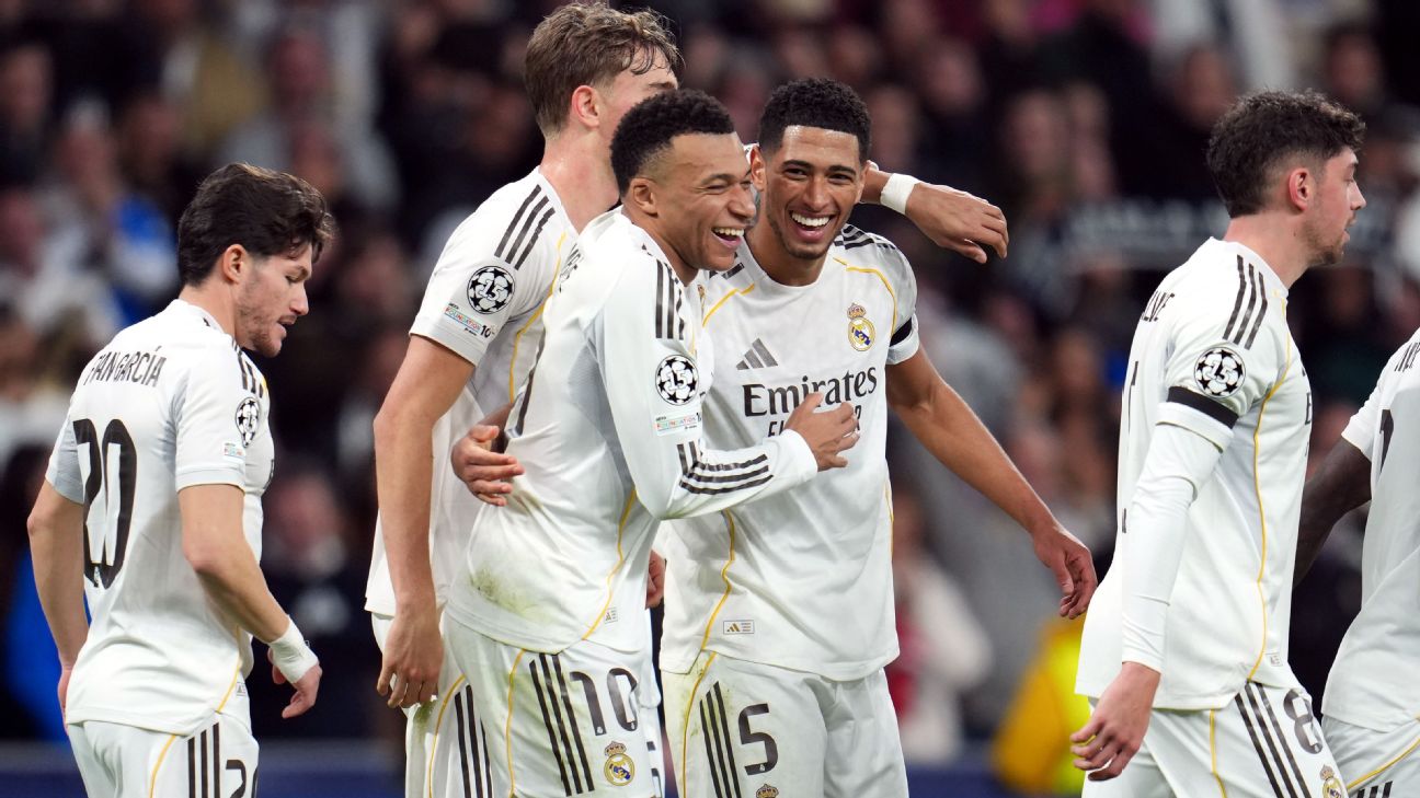 Para pemain Real Madrid rayakan gol Kylian Mbappe dalam kemenangan 2-0 atas Villarreal di La Liga