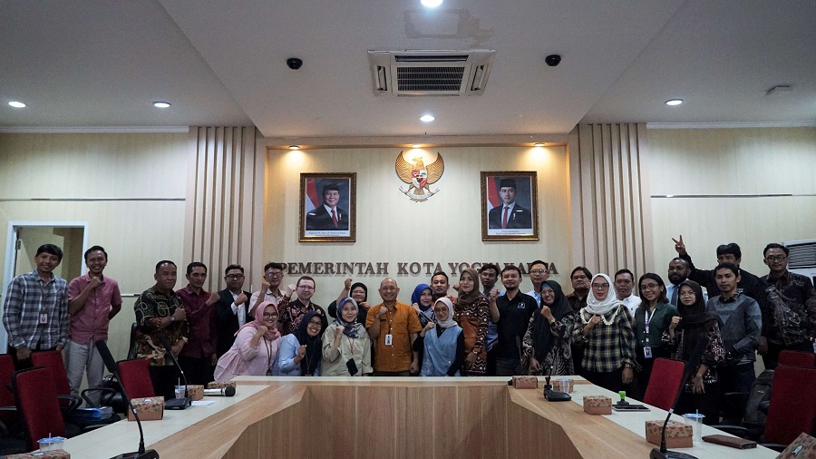 SAH:&nbsp;Penjabat Sekretaris Daerah (Sekda) Kota Jogja Dedi Budiono seusai melakukan perjanjian kerja sama dengan 23 LBH dalam program bantuan hukum gratis bagi masyarakat miskin, Jumat (23/1/2026).