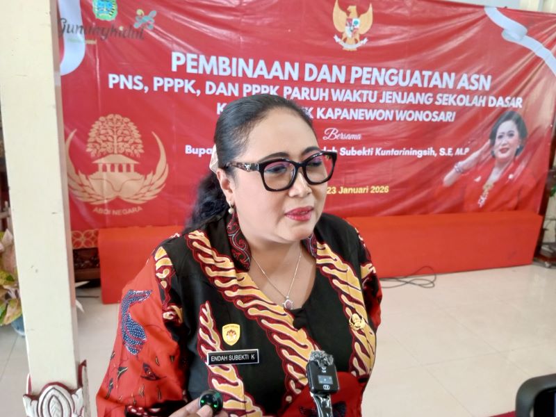 Bupati Gunungkidul Endah Subekti Kuntariningsih