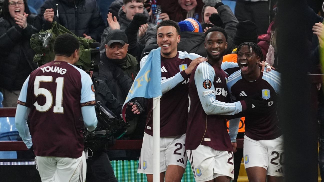Selebrasi pemain Aston Villa dalam kemenangan comeback atas RB Salzburg di Europa League