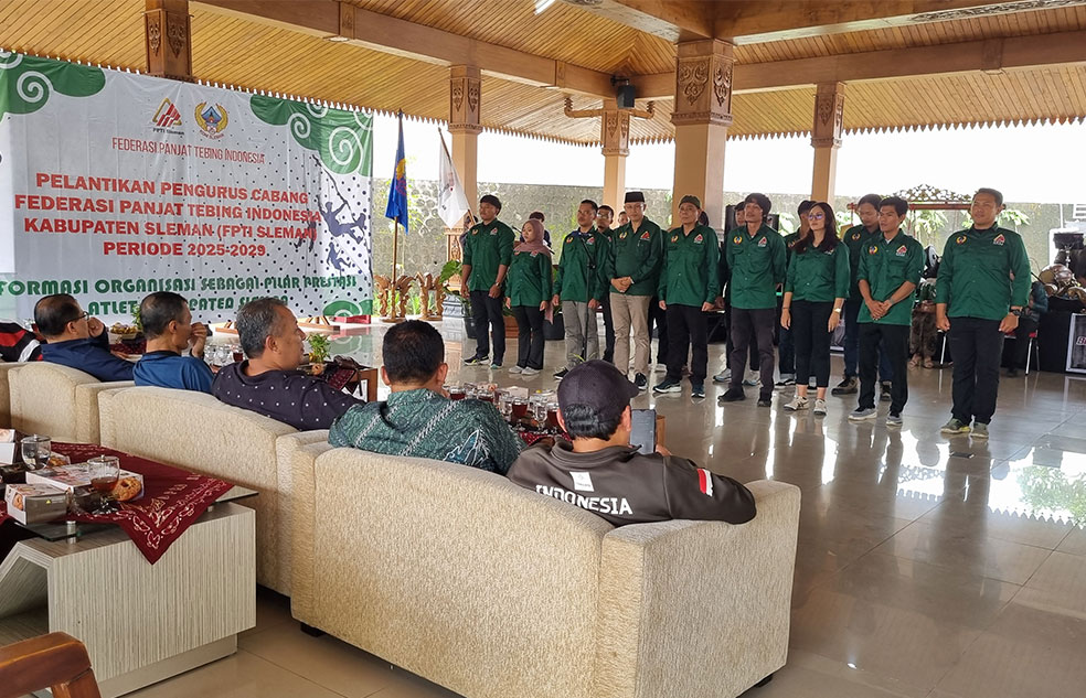 Pelantikan pengurus cabang Federasi Panjat Tebing Indonesia (FPTI) Kabupaten Sleman periode 2025-2029 di Pendopo DPRD Kabupaten Sleman.