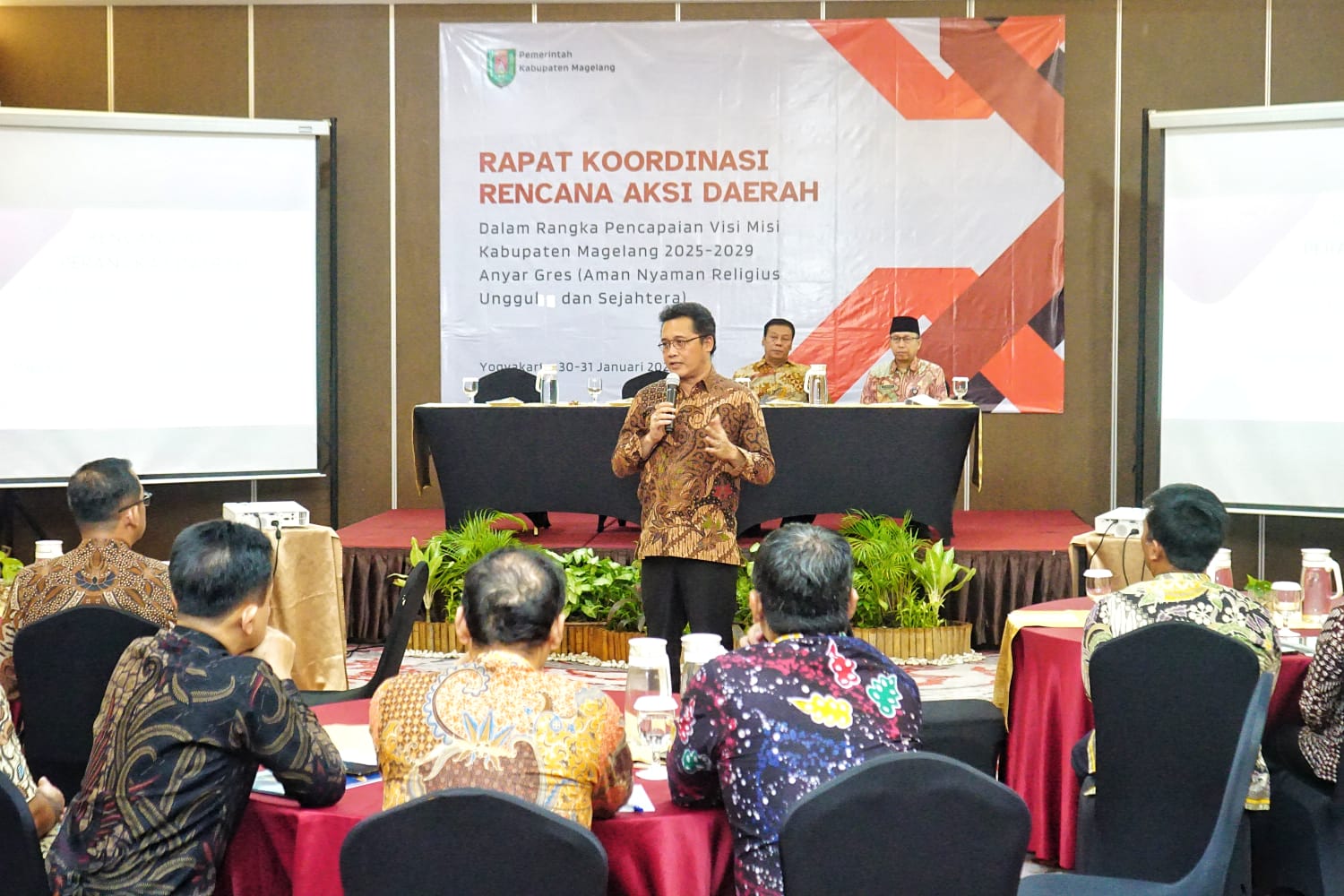 Bupati Magelang saat memimpin forum koordinasi rencana aksi daerah di Jogja, 30-31 Januari 2026.