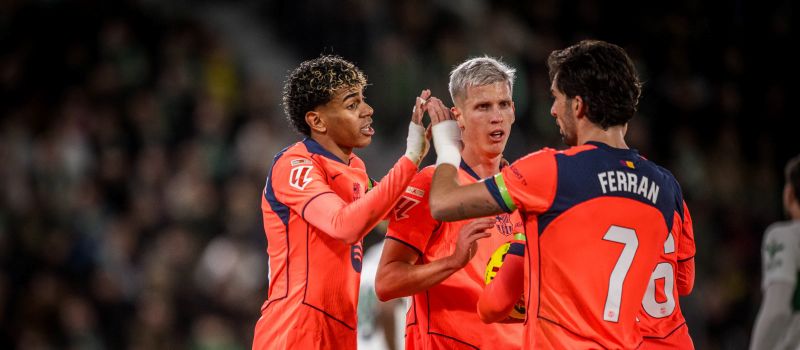 Para pemain Barcelona rayakan kemenangan atas Elche di La Liga