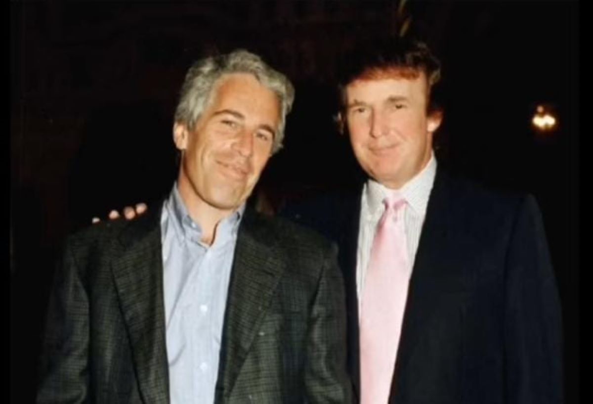 Jeffrey Epstein dan Donald Trump, keduanya disebut-sebut terlibat terkait Epstein Files (Instagram/@sheikhh_anaam)