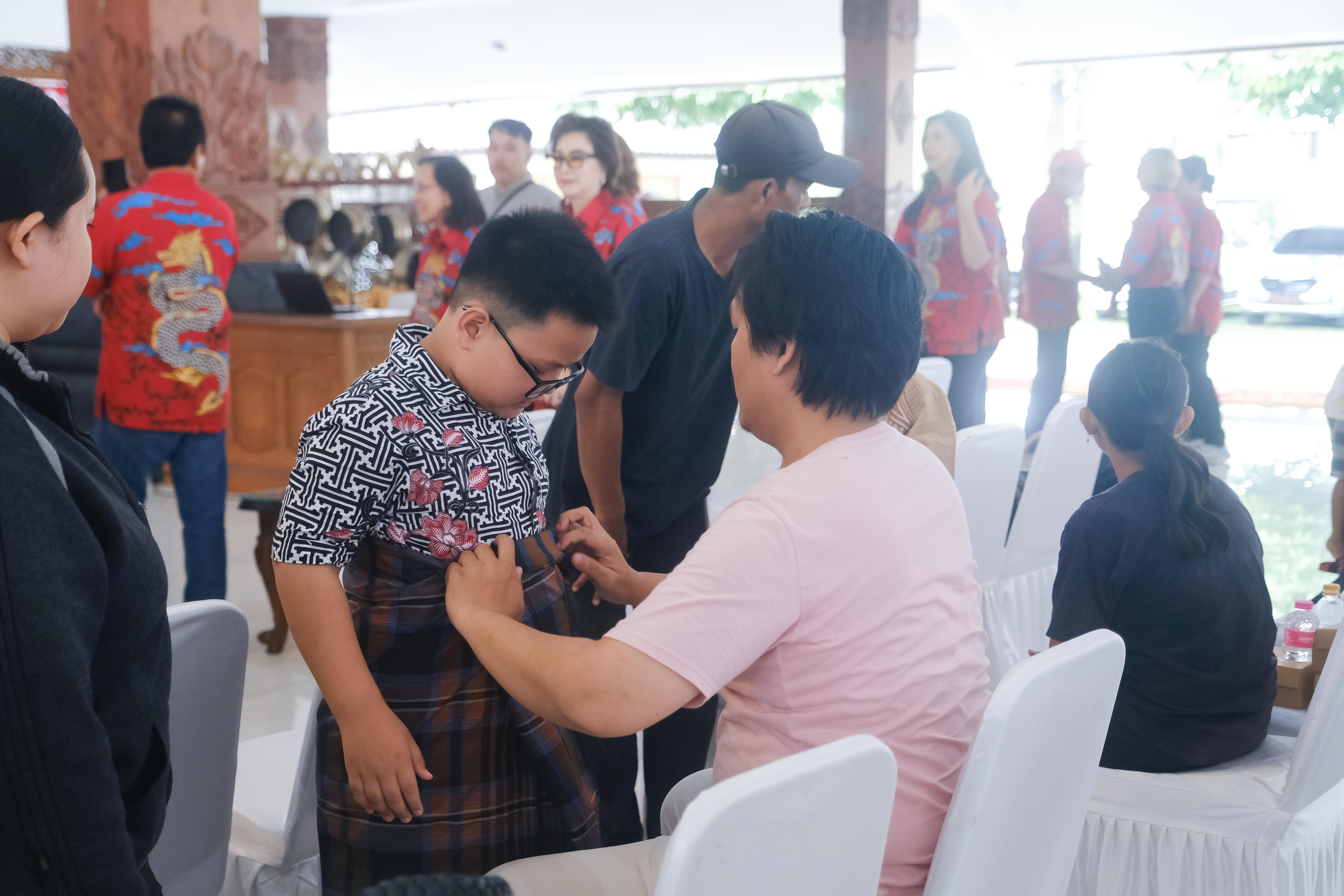 PSMTI Kota Magelang menggelar sunatan massal gratis bagi anak-anak di wilayahnya, Kamis (5/2).