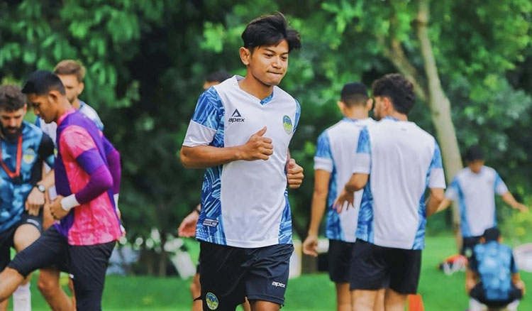 Pemain PSIM Jogja Riyatno Abiyoso