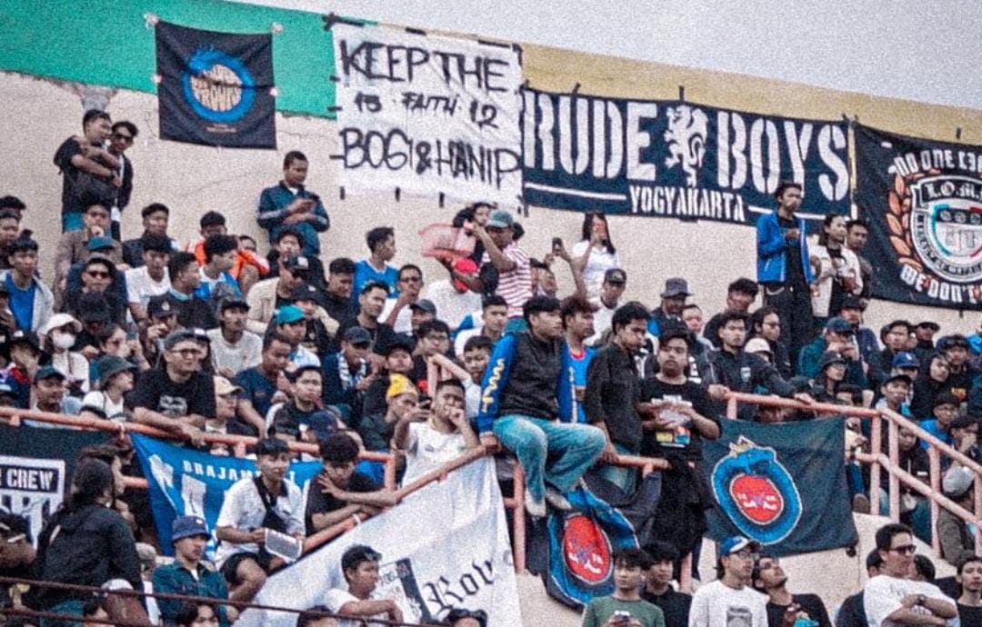 Tangkapan layar postingan di X oleh @LamidetFm menampilkan spanduk bertuliskan Keep the Faith Bogi & Hanip.