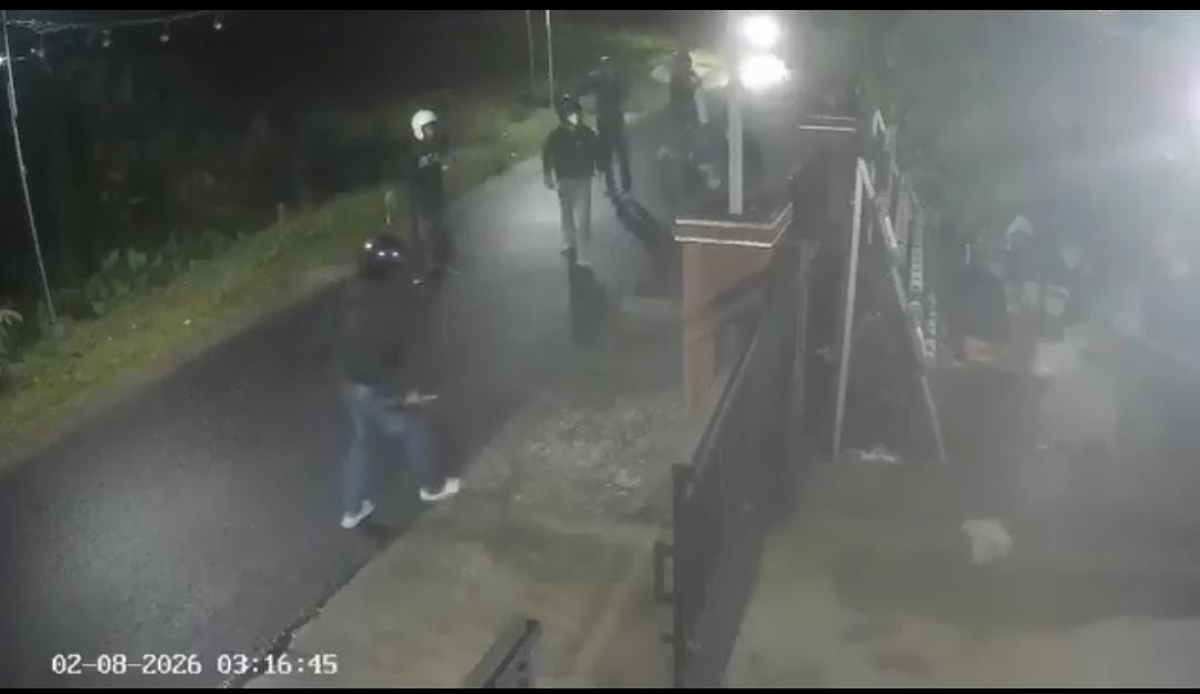 Aksi klitih di Patalan Bantul pada Minggu (8/2/2026) pukul 03.00 pagi, terekam CCTV warga.