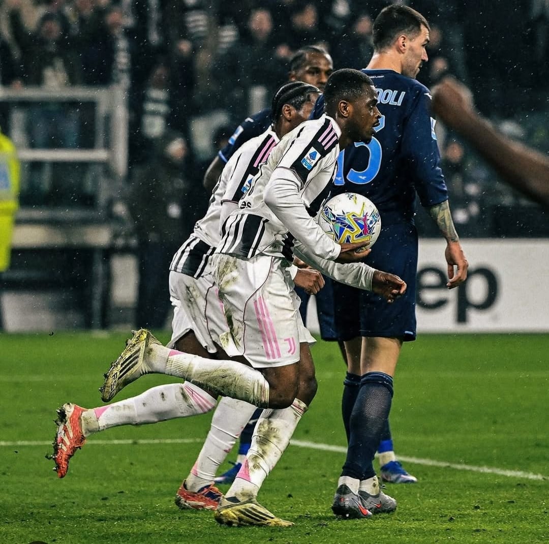 Pierre Kalulu cetak gol penyeimbang di menit akhir untuk menyelamatkan Juventus dari kekalahan atas Lazio