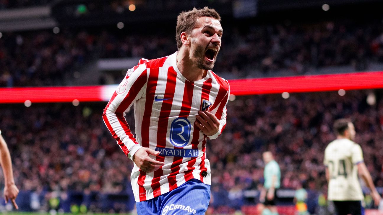 Selebrasi Antoine Griezmann setelah mencetak gol dalam kemenangan Atletico Madrid 4-0 atas Barcelona