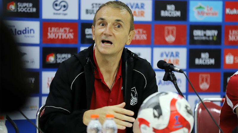 Pelatih Persis Solo, Milomir Seslija ingin tunjukkan karakter tim dan mengincar kemenangan saat menjamu Madura United di Stadion Manahan