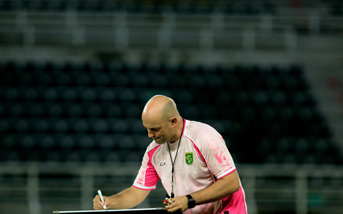 Pelatih Persebaya Surabaya, Bernardo Tavares