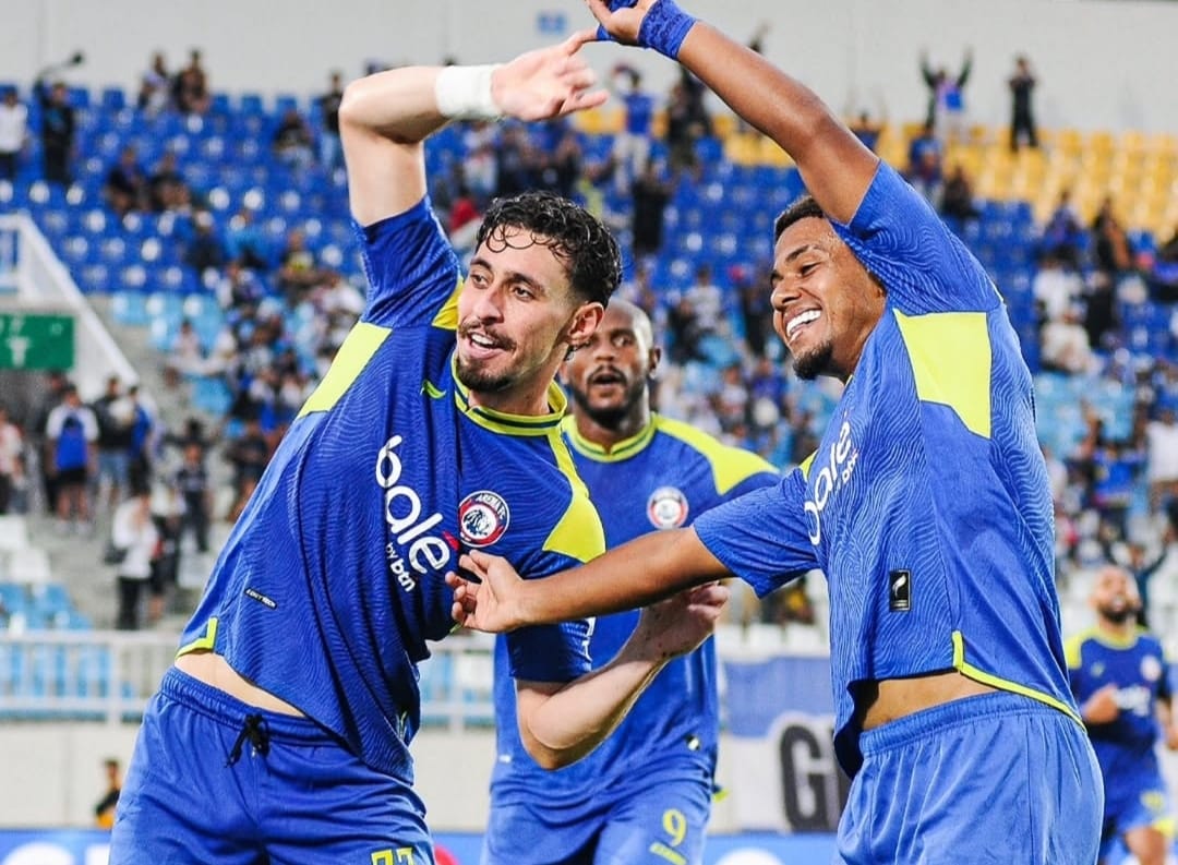 Selebrasi Gustavo Franca dalam kemenangan Arema atas Semen Padang dalam laga lanjutan BRI Super League