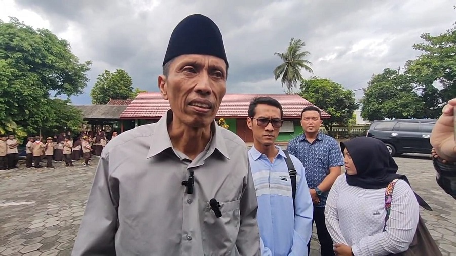 Anggota Fraksi PDIP Headshot Edi Priyono.