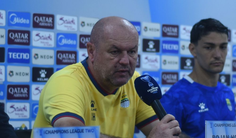 Pelatih Persib Bandung, Bojan Hodak janjikan penampilan yang lebih baik pada leg kedua babak 16 besar AFC Champions League Two 2025/26