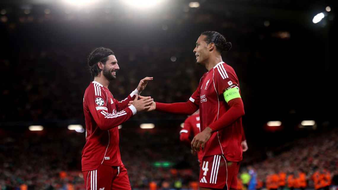 Virgil van Dijk percaya Dominik Szoboszlai akan menjadi kapten masa depan Liverpool