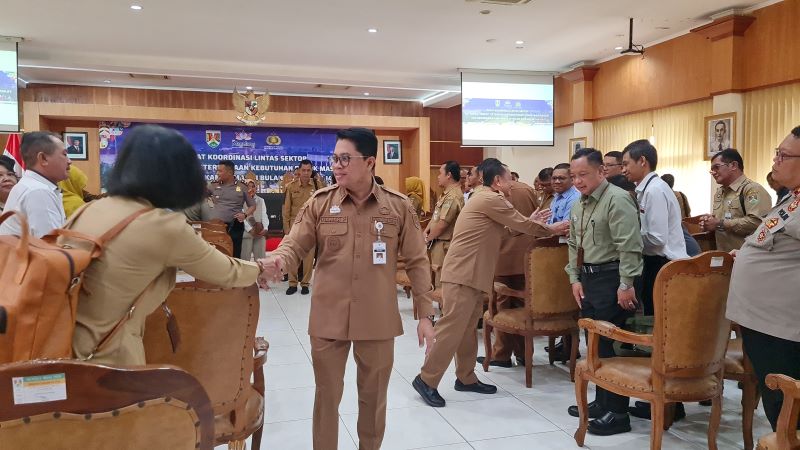 KOORDINASI: Wali Kota Magelang usai memimpin rapat koordinasi lintas sektor yang digelar di Aula Adipura Kencana, Senin (23/2).