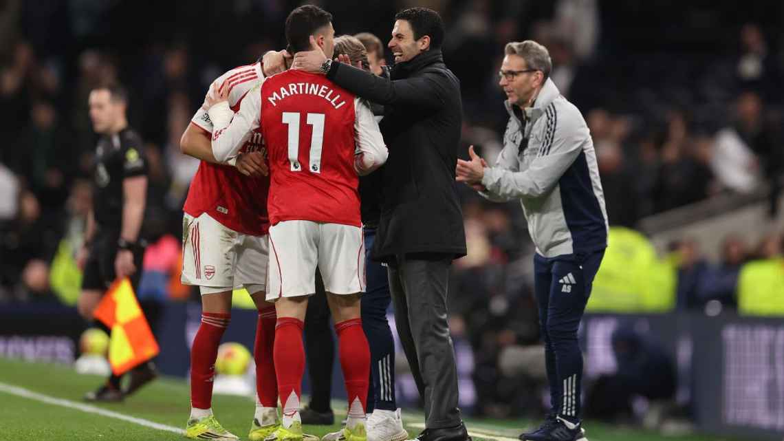Arsenal rayakan kemenangan atas Tottenham Hotspur dalam laga derby London Utara Premier League