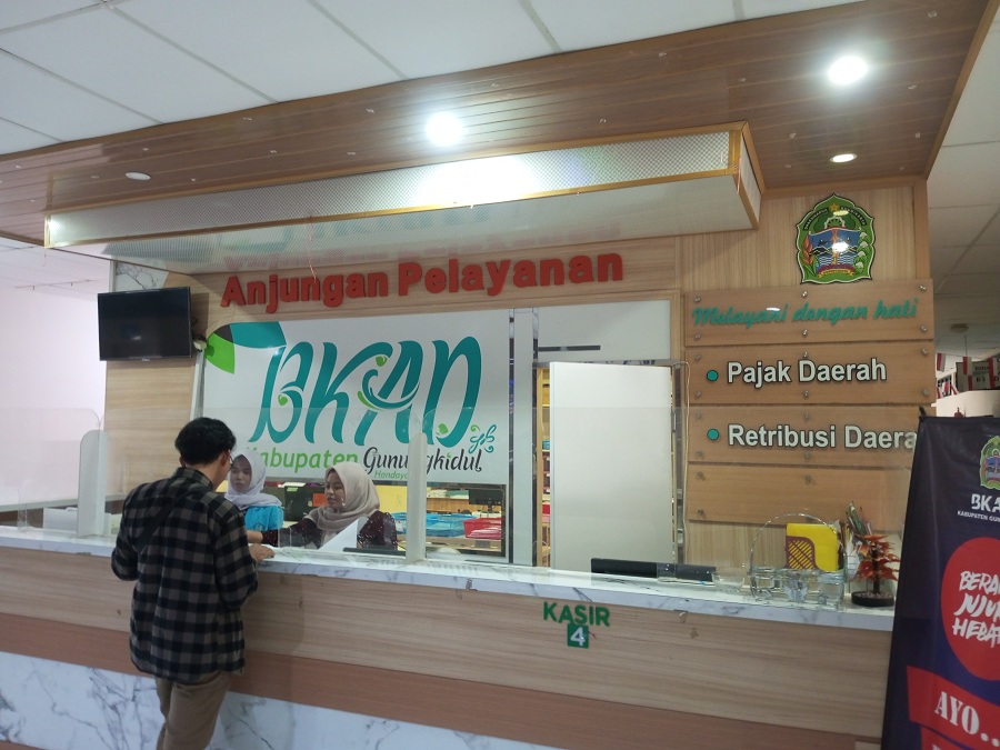 MELAYANI: Ruang pelayanan umum BKAD Gunungkidul yang terletak di dalam kawasan Pemkab Gunungkidul. 