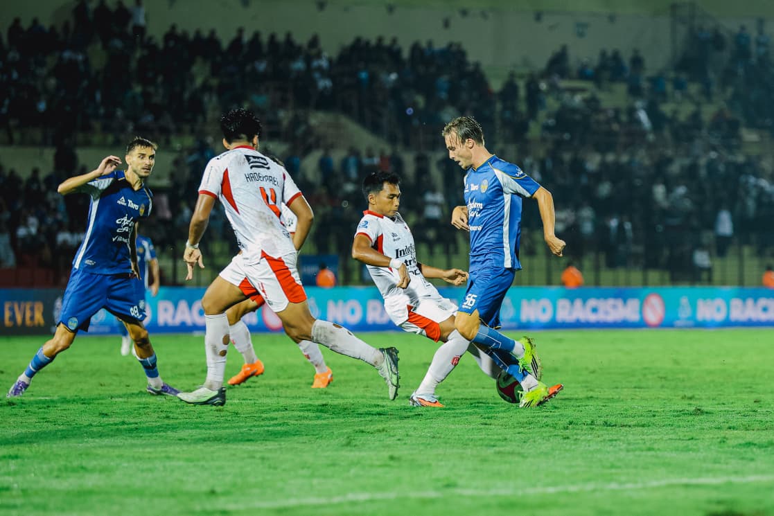 Laga PSIM Jogja saat menghadapi Bali United di SSA Senin (23/2/2026)