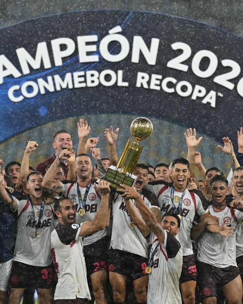 Clube de Regatas do Flamengo.