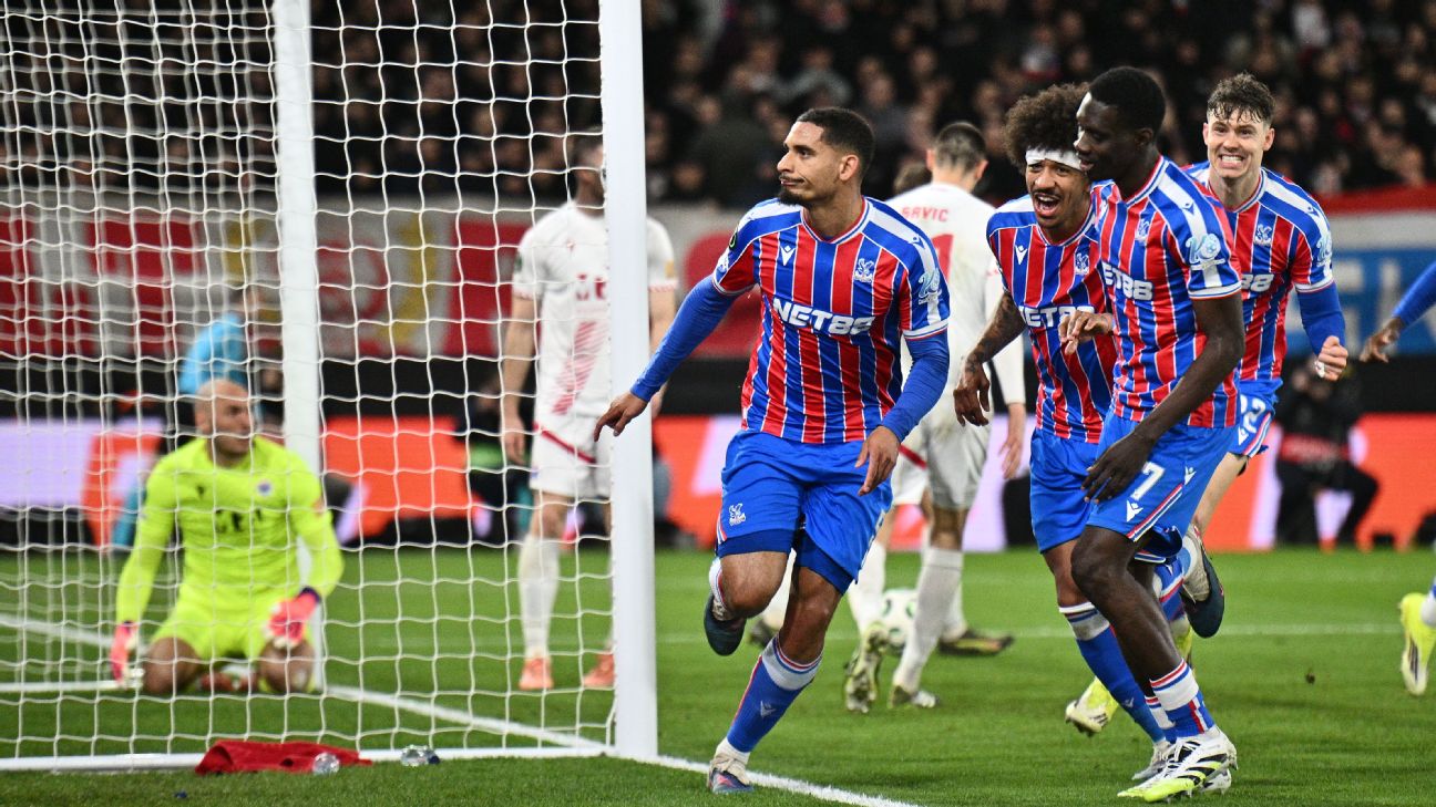 Selebrasi pemain Crystal Palace, Maxence Lacroix dalam kemenangan atas Zrinjski Mostar