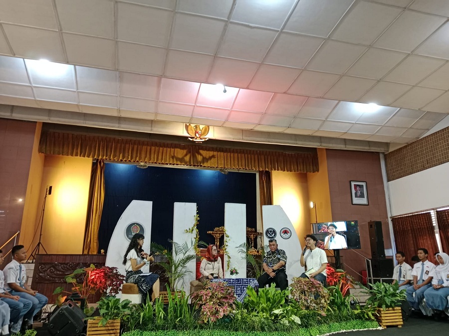 EKSISTENSI INDONESIA: Sinau Sejarah dalam rangka peringatan 1 Maret Hari Penegakan Kedaulatan Negara diselenggarakan di SMKN 2 Depok, Sleman. Acara menghadirkan tiga narasumber.