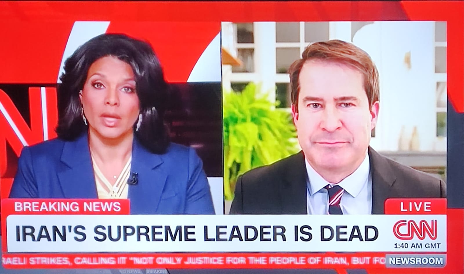 Tangkapan layar siaran CNN yang menyebut Khamenei tewas (1/3/2026). 