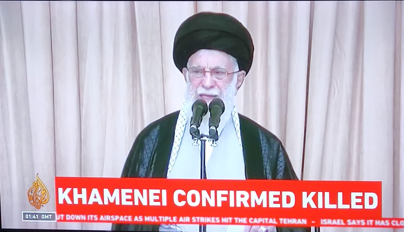 Siaran TV Aljazeera (1/3/2026) juga menyebut Khamenei tewas. 