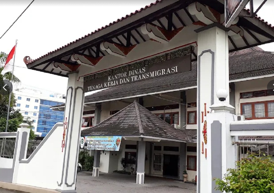 Kantor Disnakertrans DIY.