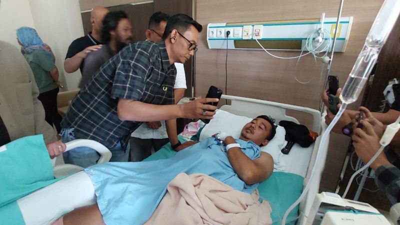 VIDEO CALL: Abdullah menerima telfon dari Muhammad Suryo.&nbsp;