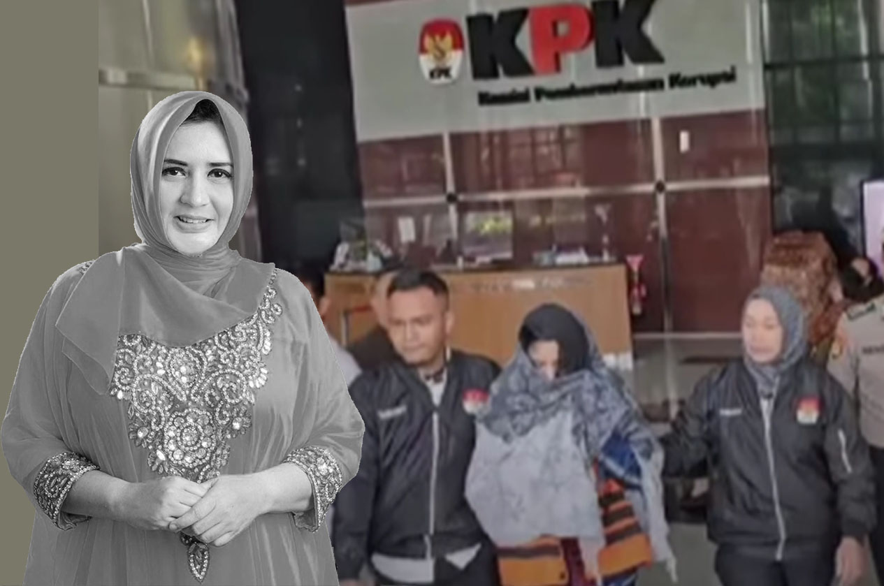 Bupati Pekalongan Fadia Arafiq didampingi petugas di Gedung Merah Putih KPK, Jakarta.