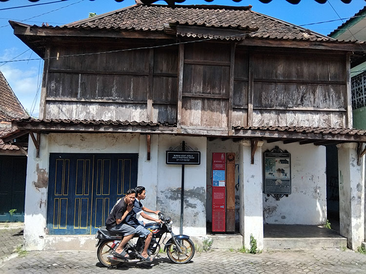 Langgar Dhuwur Purbayan Kotagede Jogja Jadi Pusat Warga untuk Belajar Alquran, &nbsp;Memiliki Nilai Sejarah Indah Anak-Anak Zaman Dulu