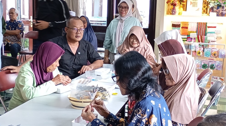 CEK:&nbsp;Ketua DPRD Kota Jogja Wisnu Sabdono Putro saat melakukan kunjungan di&nbsp;(RPSLUT) Budhi Dharma, Jumat (13/3/2026).