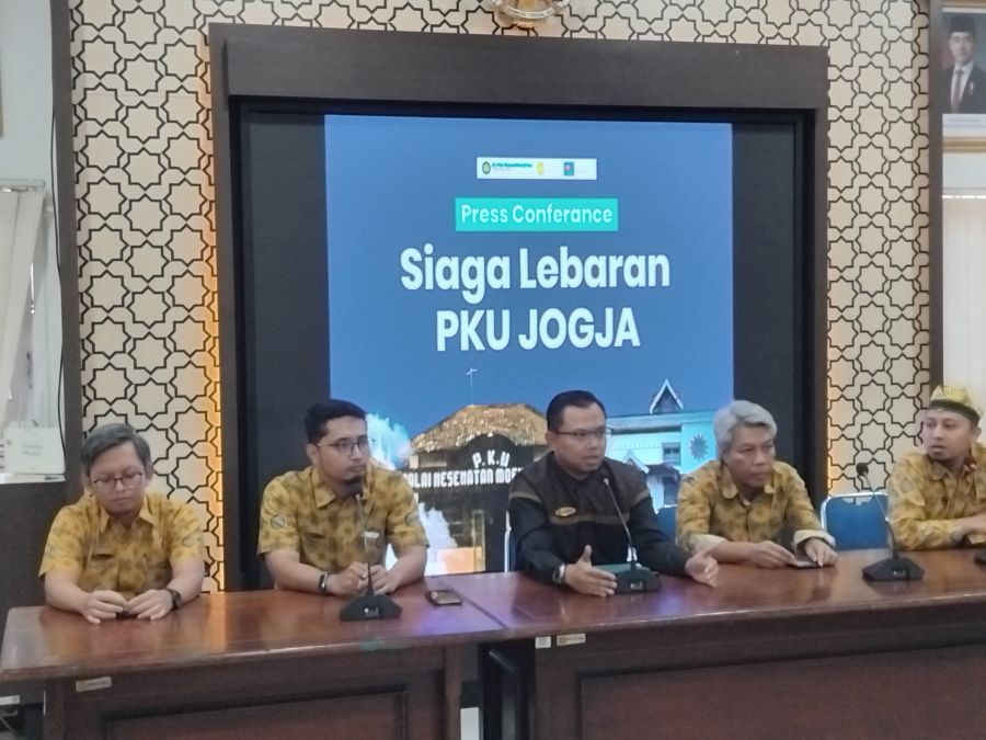 Para pengurus RS PKU Muhammadiyah Jogja saat jumpa pers.