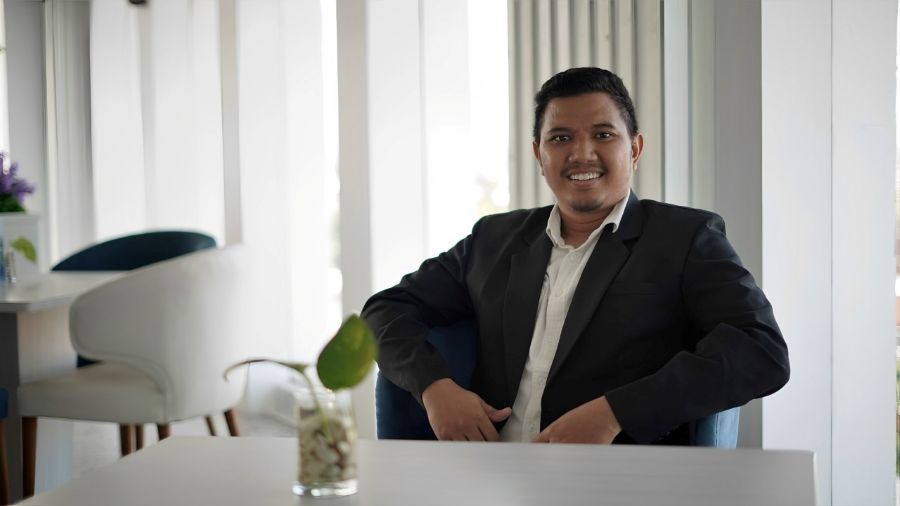 Dr. Muhammad Zakiy