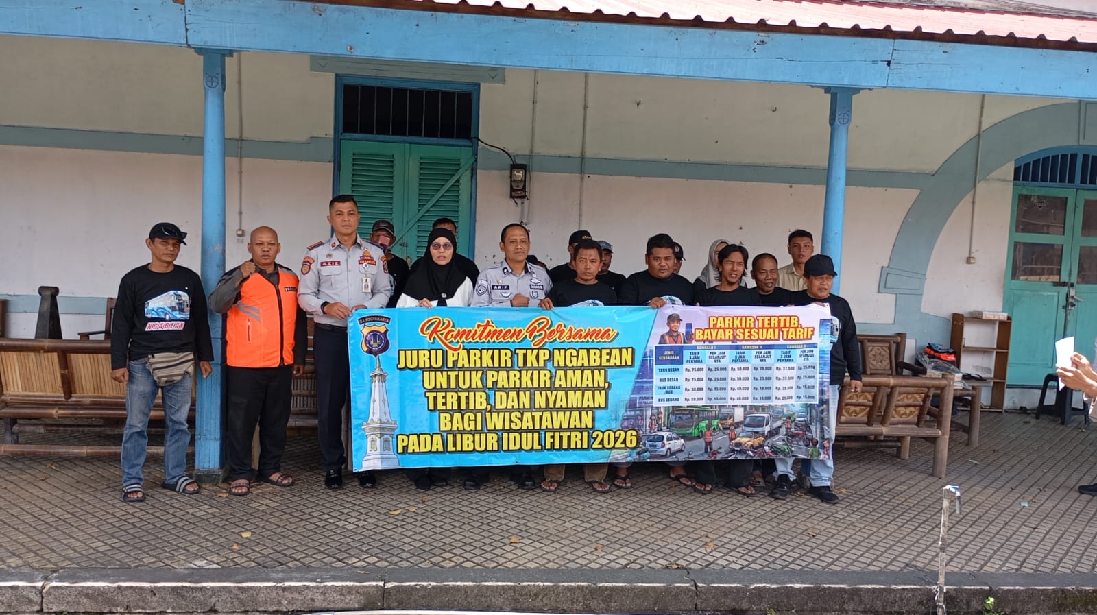 Paguyuban Juru Parkir Ngabean bersama dengan instansi terkait melakukan deklarasi parkir tertib dan nyaman di TKP Ngabean, Senin (16/3/2026).
